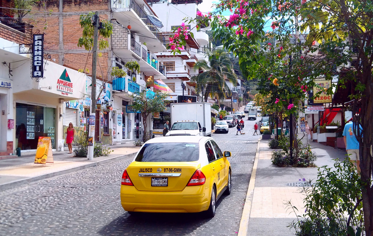 Taxi Transportaiton Puerto Vallarta mexico